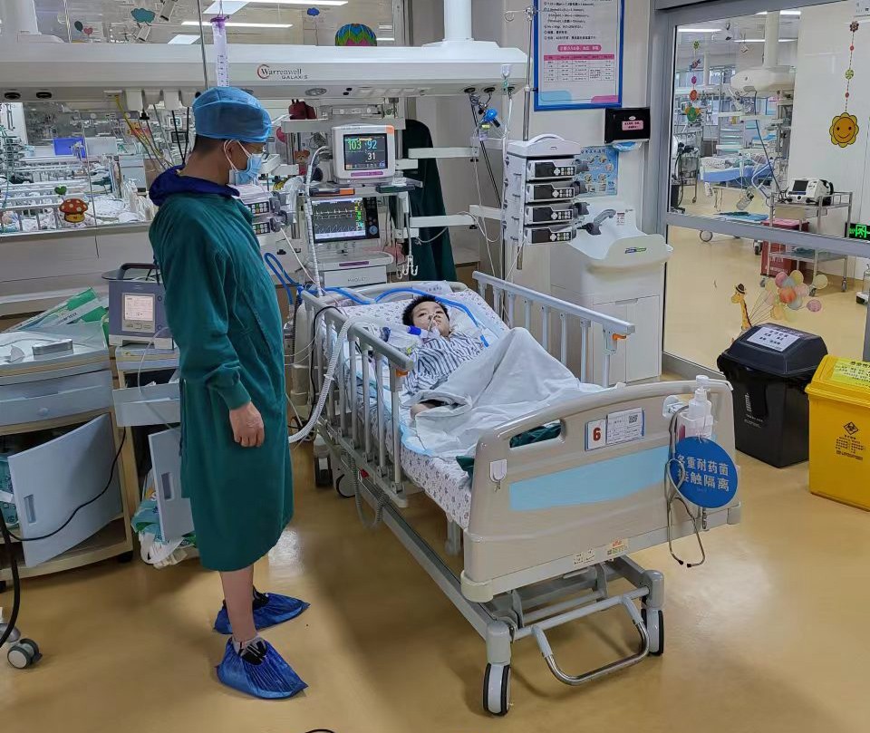 奉节县跨省救护车出租公司